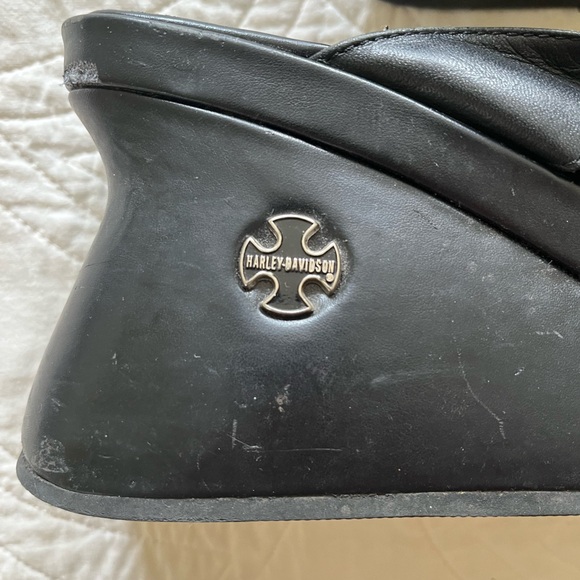 Harley-Davidson Platform Sandals. Black with Metal Accents. Size US 8/EU 39 - Picture 5 of 11